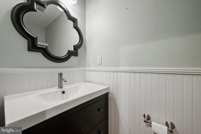 615 S CLINTON ST, Baltimore, MD 21224