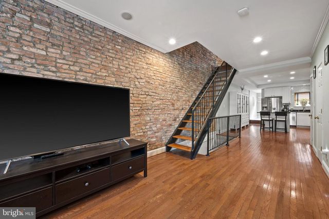 615 S CLINTON ST, Baltimore, MD 21224