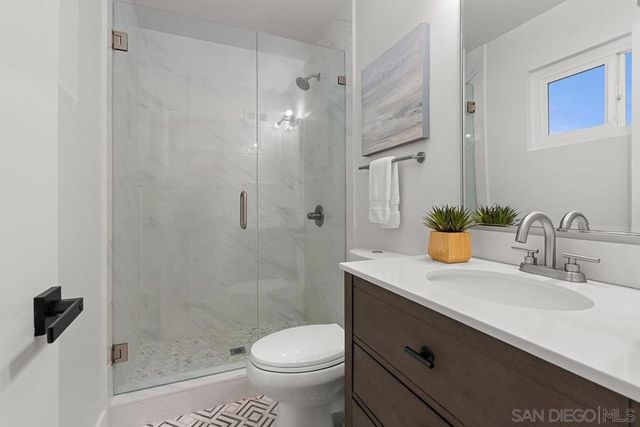 7066 Whipple Avenue, San Diego, CA 92122