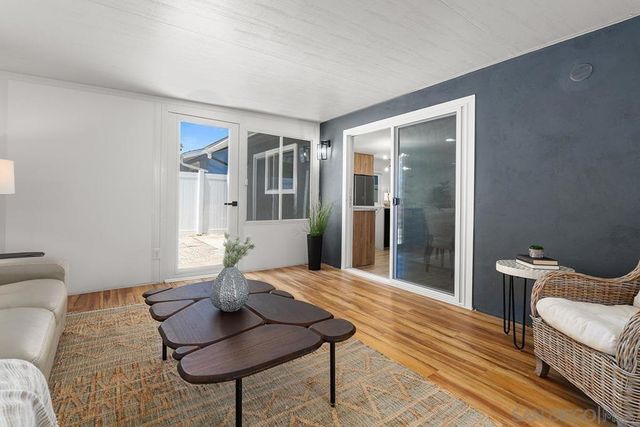 7066 Whipple Avenue, San Diego, CA 92122