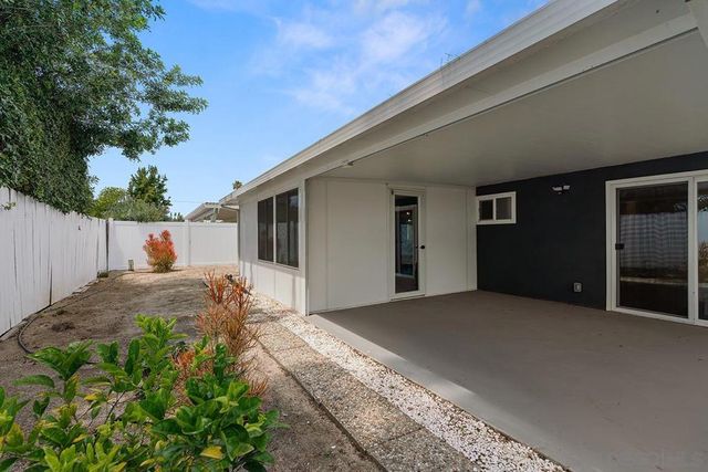 7066 Whipple Avenue, San Diego, CA 92122