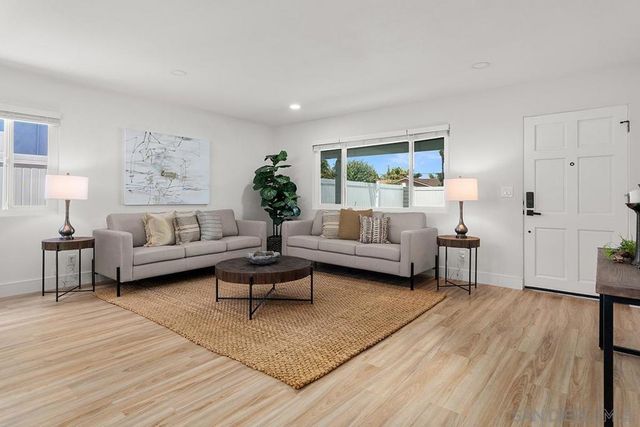 7066 Whipple Avenue, San Diego, CA 92122