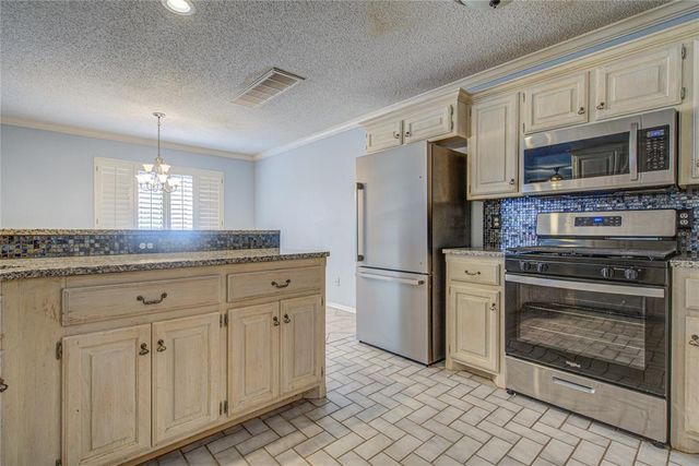3782 Apex Court, Norman, OK 73072