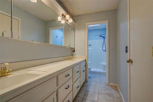 3782 Apex Court, Norman, OK 73072