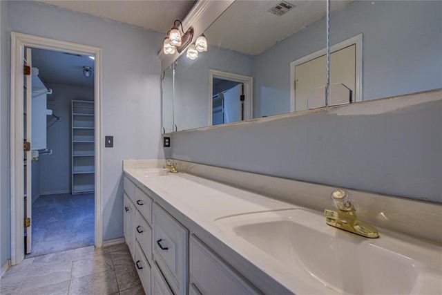 3782 Apex Court, Norman, OK 73072