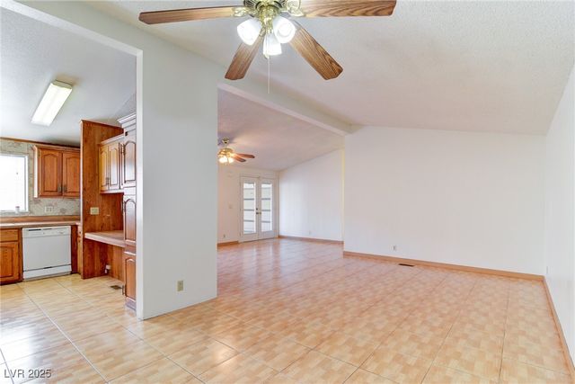 5540 Hobble Creek Drive, Las Vegas, NV 89120