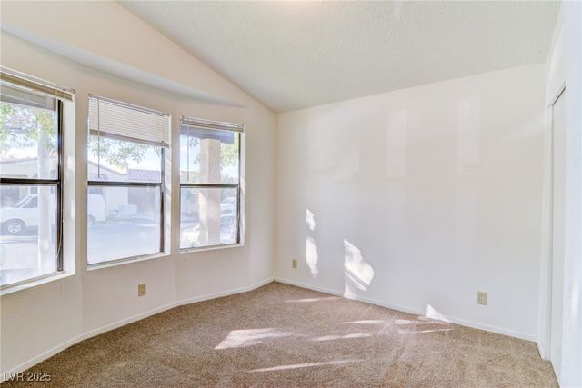 5540 Hobble Creek Drive, Las Vegas, NV 89120