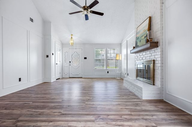 2925 Waterfront Drive, Garland, TX 75042
