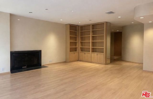 917 Oxford Way, Beverly Hills, CA 90210