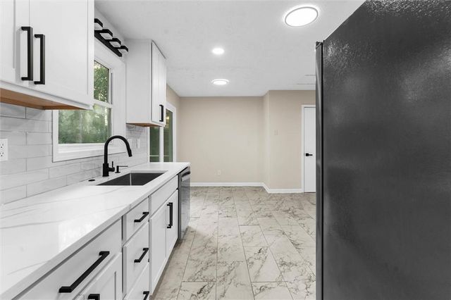 355 Mckees Rock Lane, Lawrenceville, GA 30044