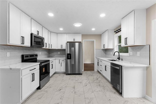 355 Mckees Rock Lane, Lawrenceville, GA 30044