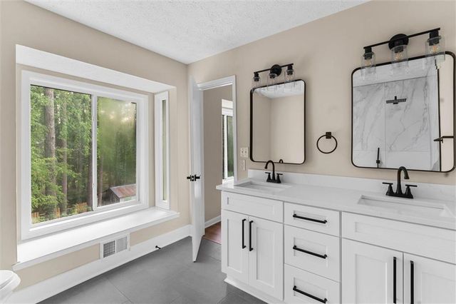 355 Mckees Rock Lane, Lawrenceville, GA 30044