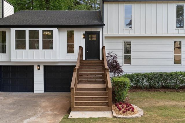 355 Mckees Rock Lane, Lawrenceville, GA 30044