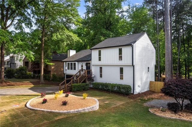 355 Mckees Rock Lane, Lawrenceville, GA 30044
