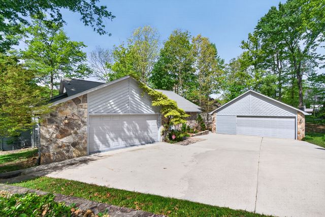 167 Markham Ln, Crossville, TN 38558