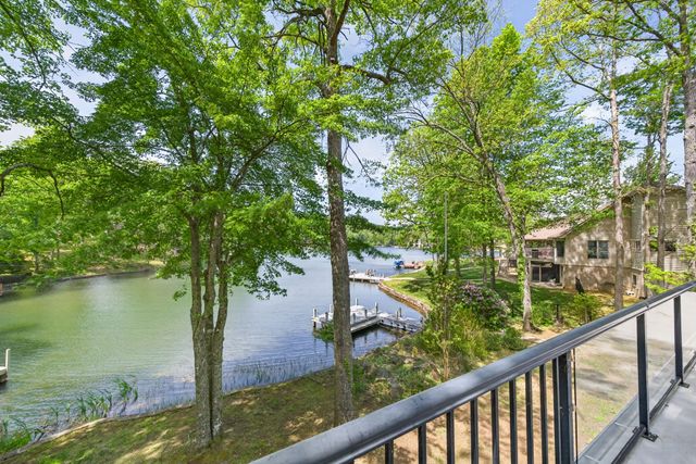 167 Markham Ln, Crossville, TN 38558
