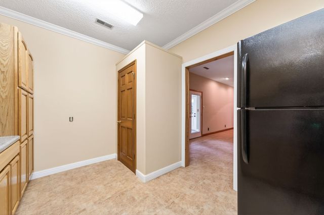 167 Markham Ln, Crossville, TN 38558