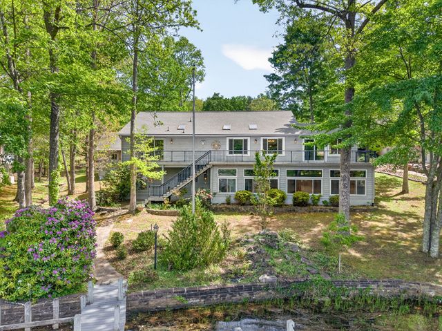 167 Markham Ln, Crossville, TN 38558
