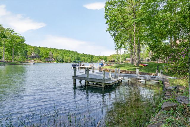 167 Markham Ln, Crossville, TN 38558