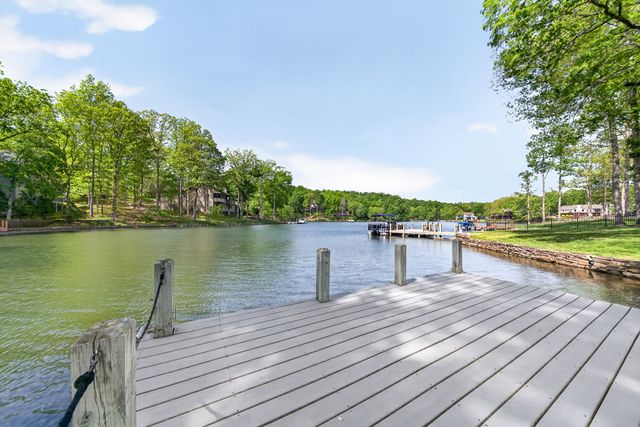 167 Markham Ln, Crossville, TN 38558
