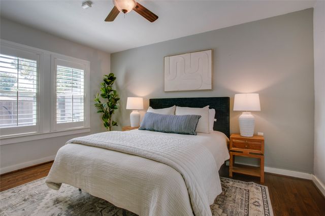 2745 Ivandell Avenue, Dallas, TX 75211