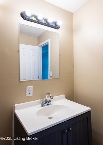 6610 Elmwood St, Louisville, KY 40216