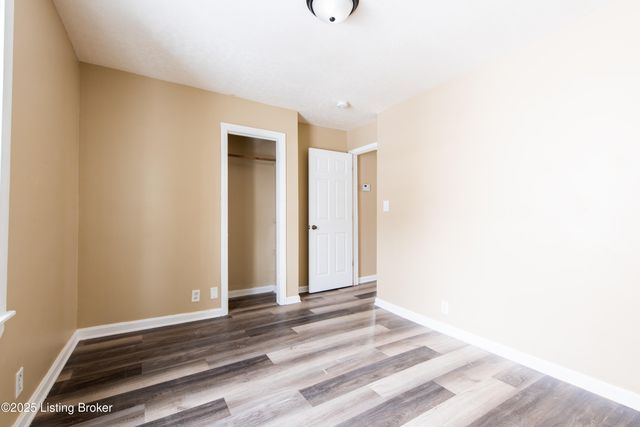 6610 Elmwood St, Louisville, KY 40216