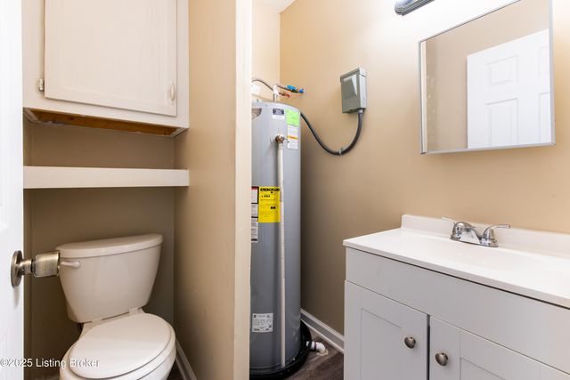 6610 Elmwood St, Louisville, KY 40216