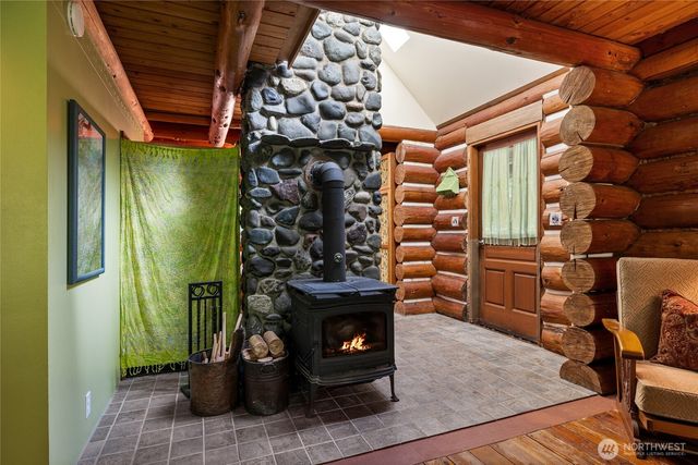 825 SW Winter Springs Lane, Port Orchard, WA 98367