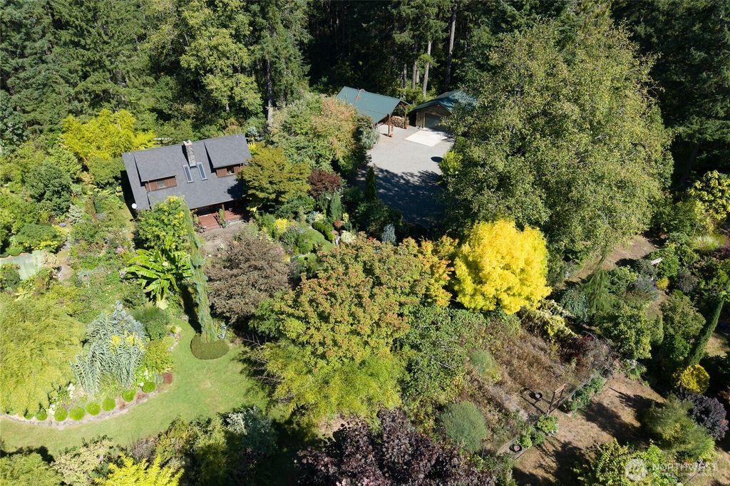 825 SW Winter Springs Lane, Port Orchard, WA 98367
