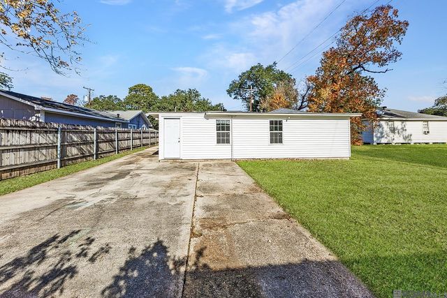 811 Avenue D, Port Allen, LA 70767