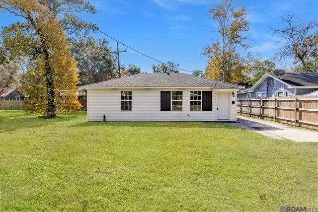 811 Avenue D, Port Allen, LA 70767