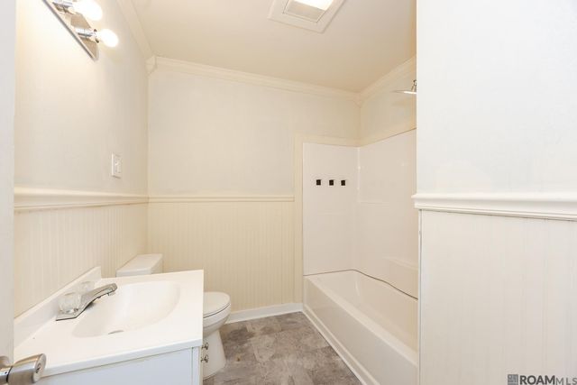 811 Avenue D, Port Allen, LA 70767