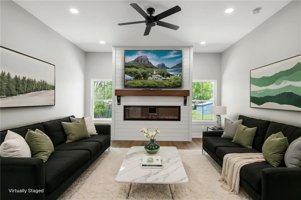 312 East Moorehead Street S, Franklin, TX 77856 — photo 5