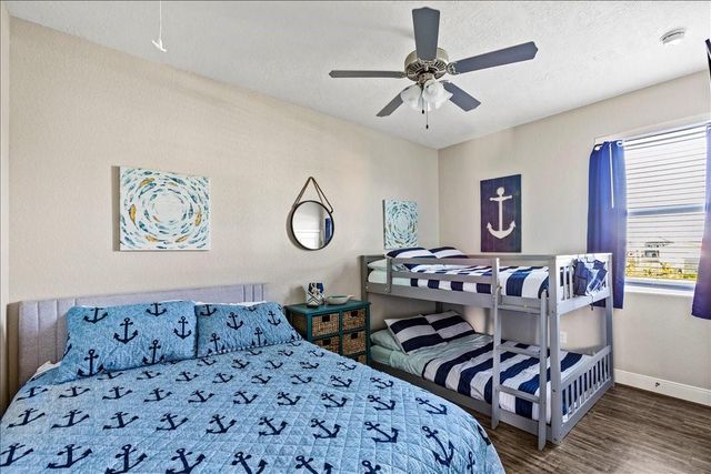 940 Driftwood Drive, Crystal Beach, TX 77650