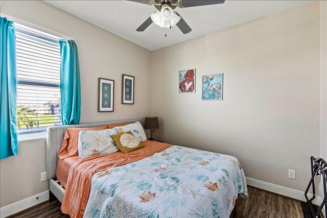 940 Driftwood Drive, Crystal Beach, TX 77650