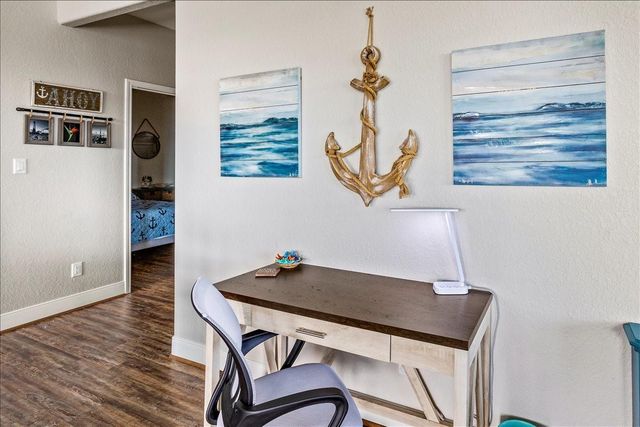 940 Driftwood Drive, Crystal Beach, TX 77650