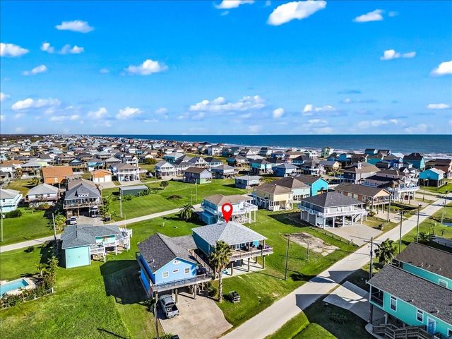 940 Driftwood Drive, Crystal Beach, TX 77650
