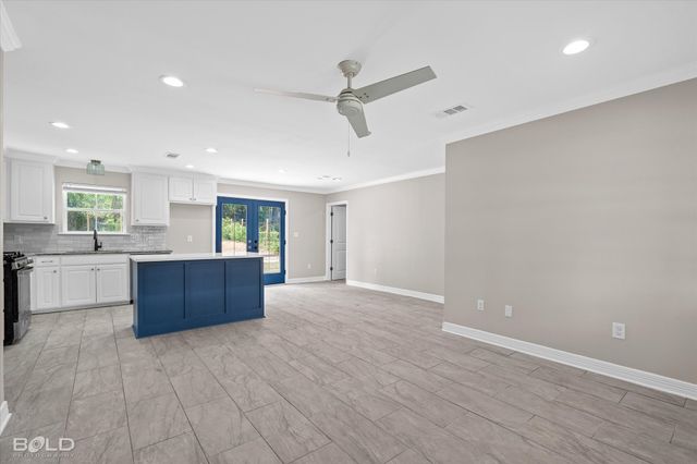 2609 Lyles Lane, Shreveport, LA 71118