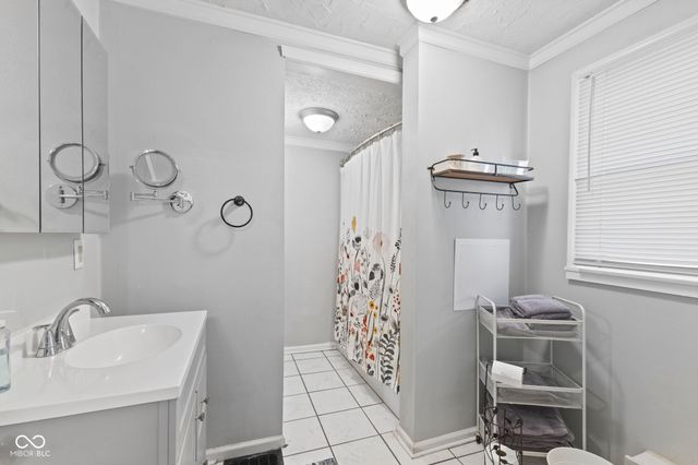 803 Cottage Avenue, Anderson, IN 46012