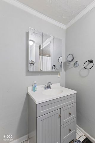 803 Cottage Avenue, Anderson, IN 46012