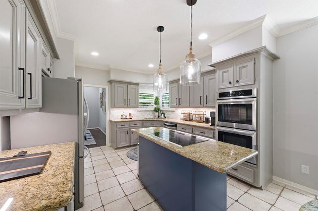 14707 Sandy Creek Drive, Houston, TX 77070