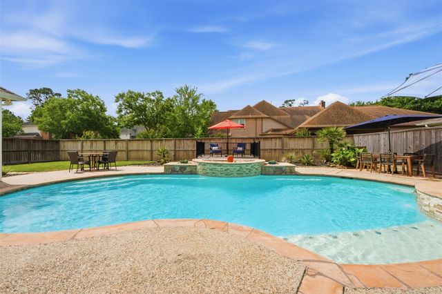 14707 Sandy Creek Drive, Houston, TX 77070