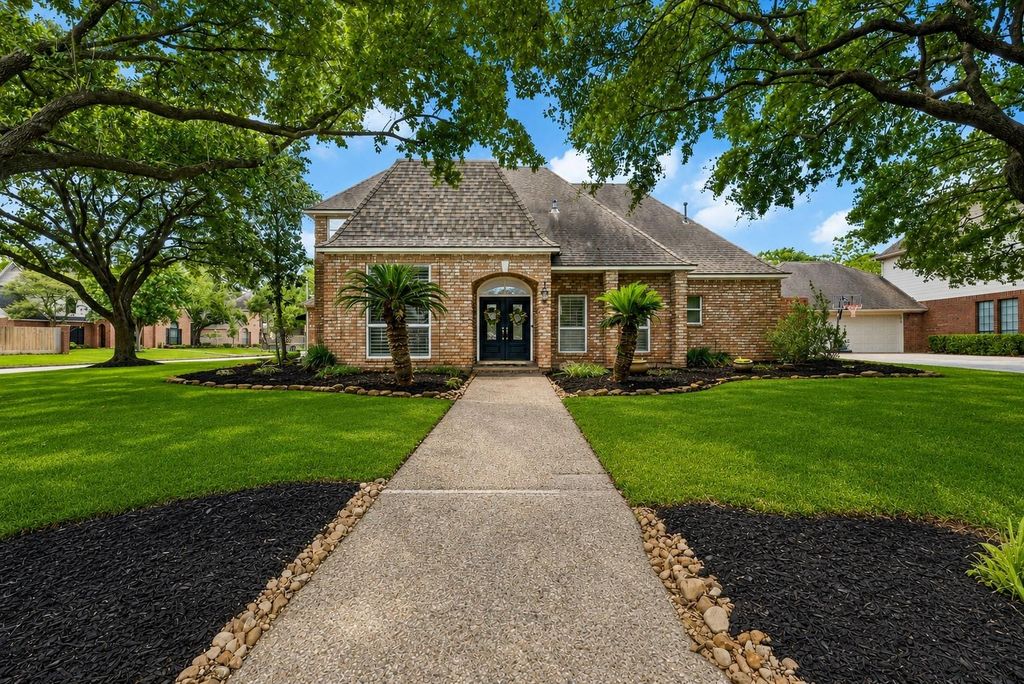 14707 Sandy Creek Drive, Houston, TX 77070