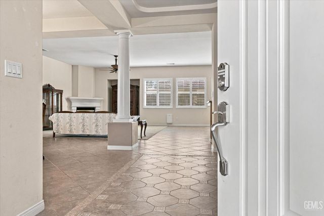 15005 Merlot Cellars Drive, Bakersfield, CA 93314