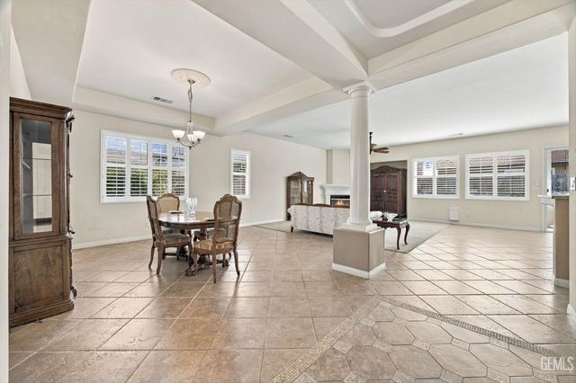 15005 Merlot Cellars Drive, Bakersfield, CA 93314