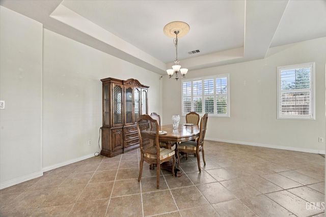 15005 Merlot Cellars Drive, Bakersfield, CA 93314