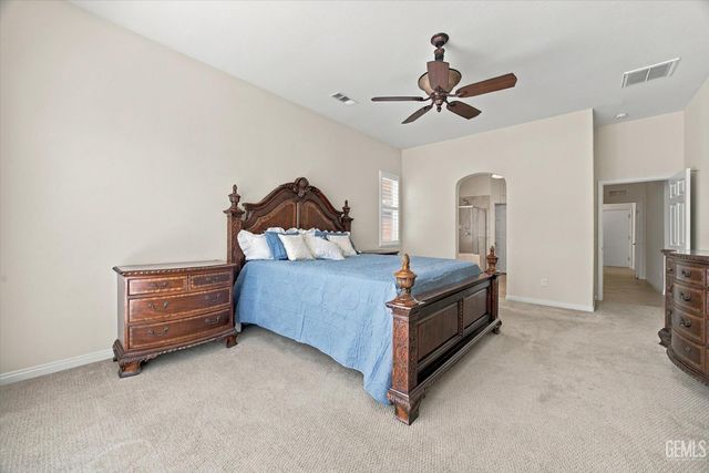 15005 Merlot Cellars Drive, Bakersfield, CA 93314