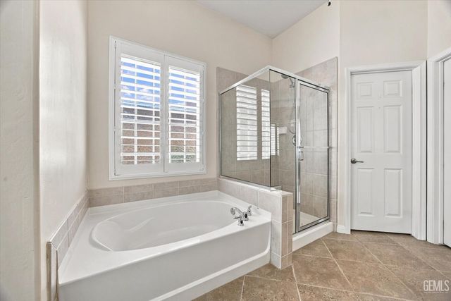 15005 Merlot Cellars Drive, Bakersfield, CA 93314