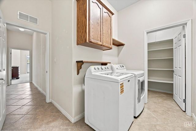 15005 Merlot Cellars Drive, Bakersfield, CA 93314